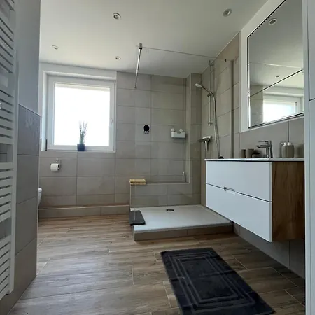 Casa Sophia - Stadtnahe, Grosszuegige Apartment Regensburg